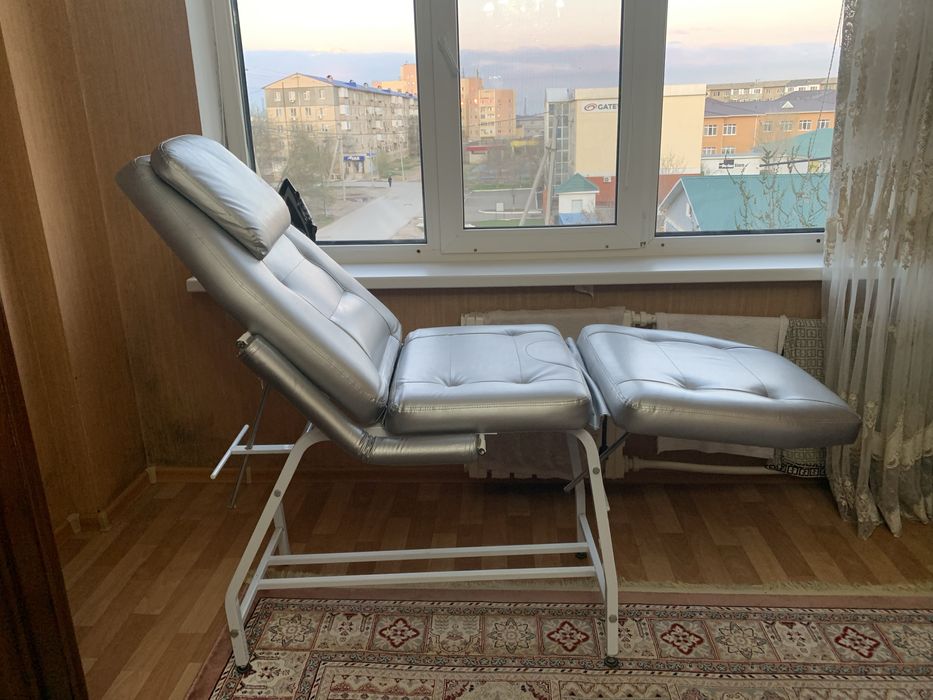Продаётся косметологическая кушетка Relax