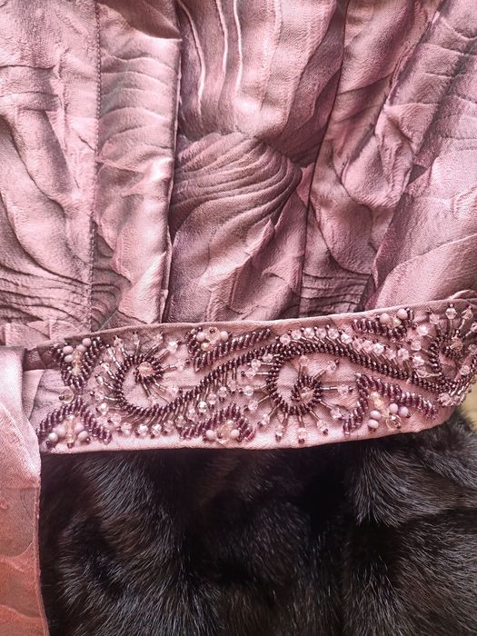 Продам норковую шубу