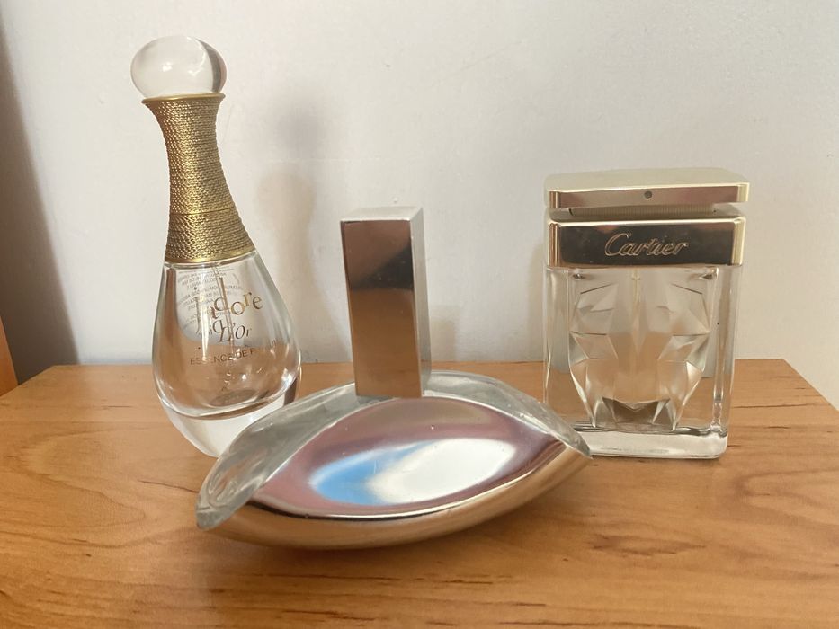 Дамски парфюми шишета