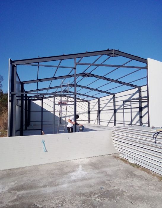 Vand ferme si stâlpi pentru hala structură metalică confectionez orce