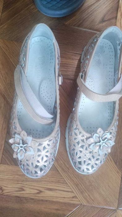 Коньки и сапоги детская обувь