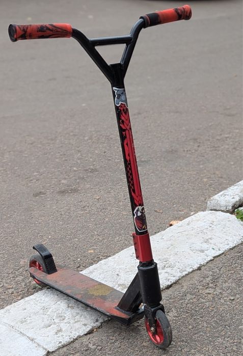 Трюковой самокат