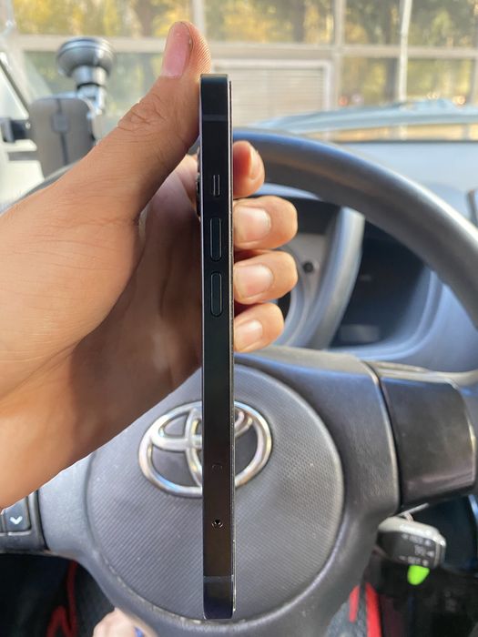 Iphone 13 заблокированный в оригинале