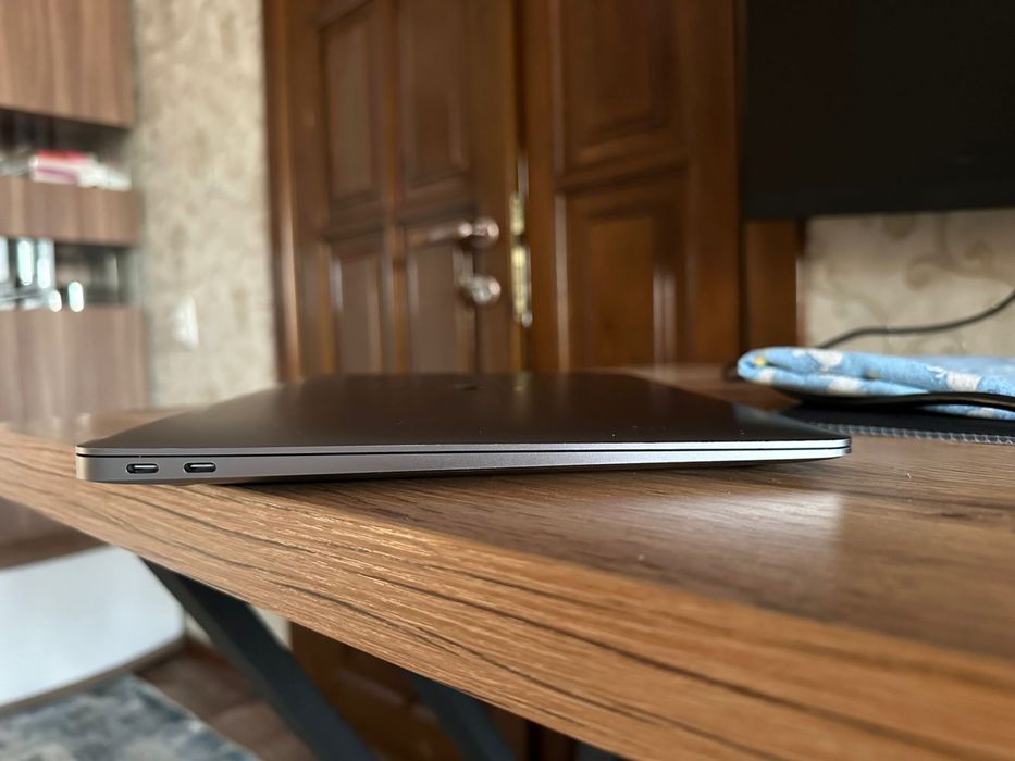 Macbook air m1 ,8, 256