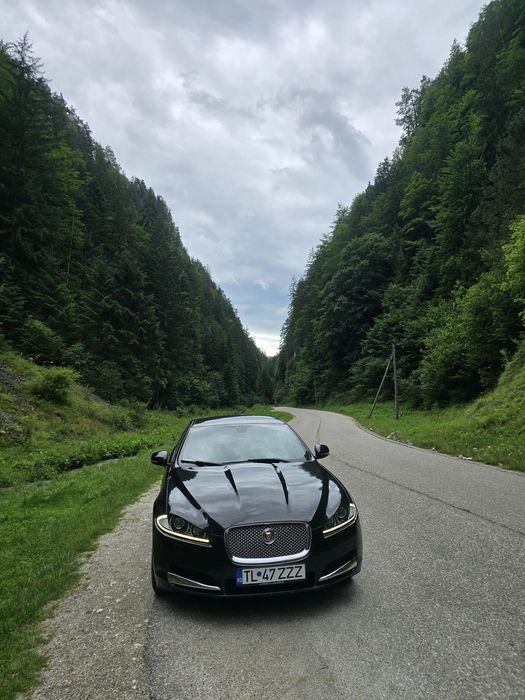 Mașina la vânzare