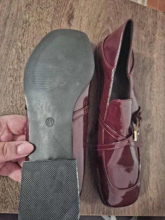 Pantofi mărimea 41