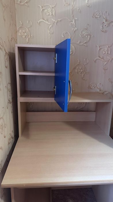 Стол компьютерный