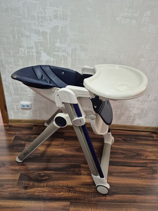 Продам стол для кормления