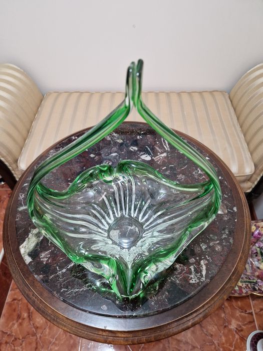 Страхотна голяма антикварна белгийска кристална бомбониера купа