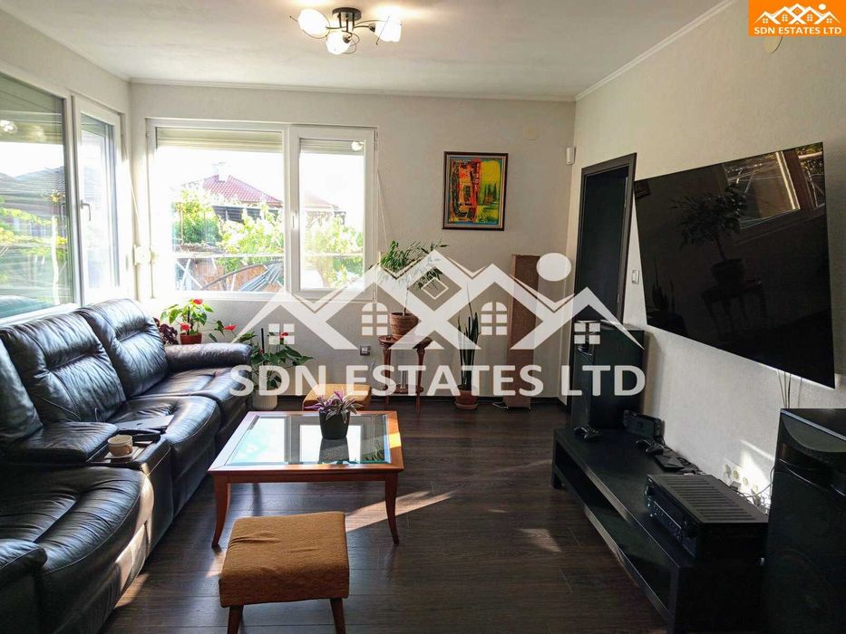 Продава се Етаж от къща в Казанлък - 95 кв.м за 1879 €/кв.м - Снимка #10