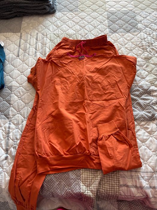 Медицинска униформа XS и S