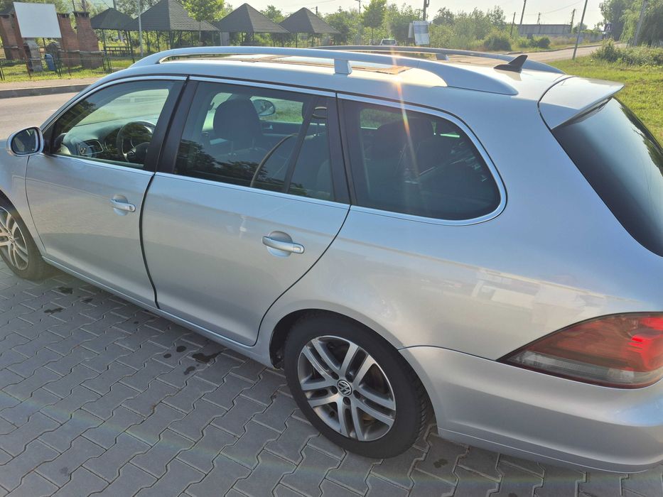 VOLKSWAGEN Golf 2011