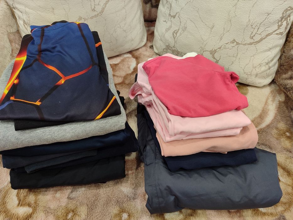 Отдам бесплатно обувь и одежду