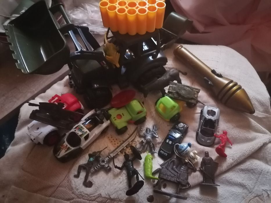 Машинки+игрушки  мальчикам