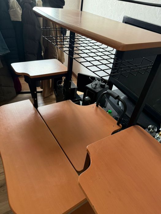 Продам стол для компьютера