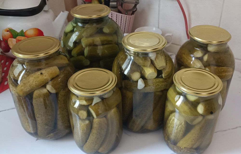 Огурцы маринованные