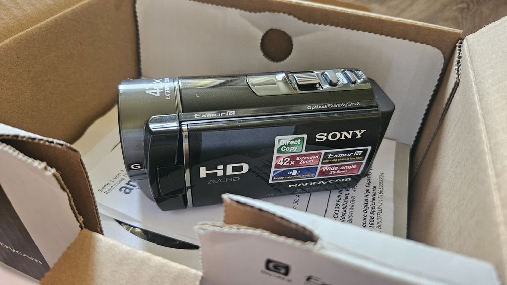 Нова Sony handycam hdr-cx130e