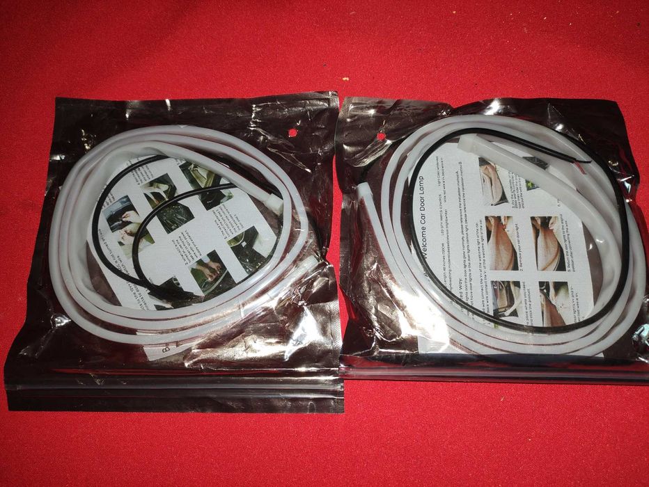 Мигаща LED светлинна лента против сблъсък за врата на кола