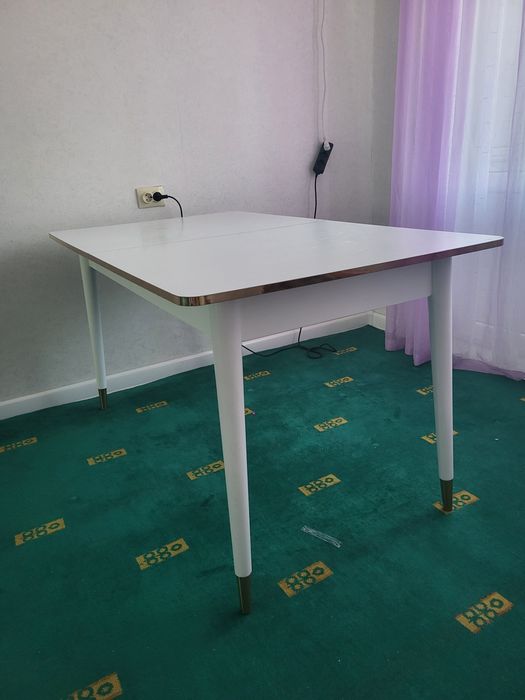 Комод  коричневый