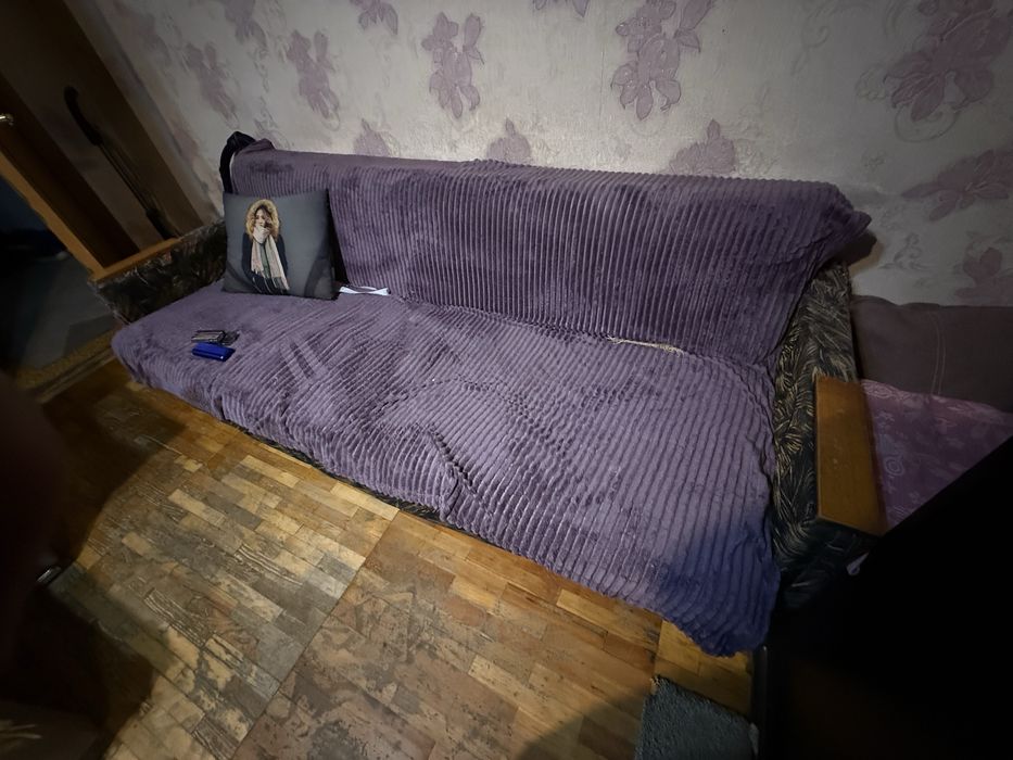 Диван бесплатно, даром