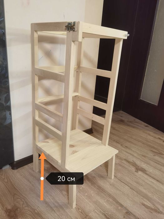 Learning tower / кула монтесори с подвижни стъпала.