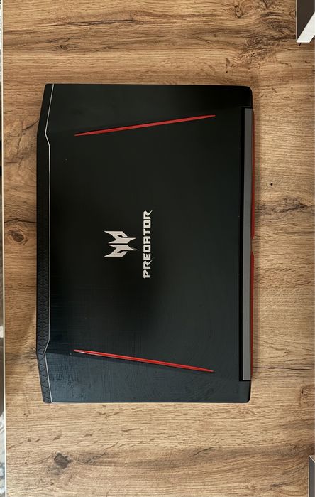 Ировой ноутбук Acer Predator helios 300