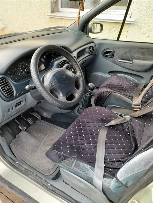 Продам автомобиль Рено