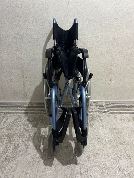 Инвалидная коляска