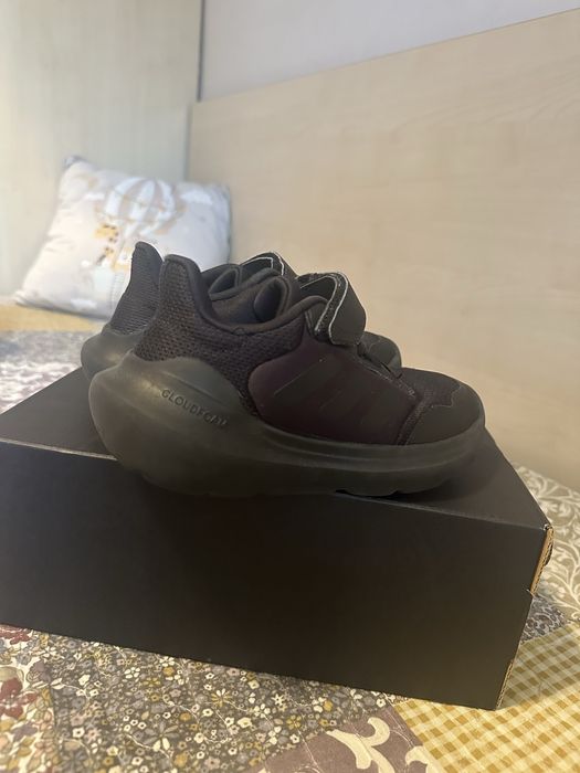 Детски adidas маратонки