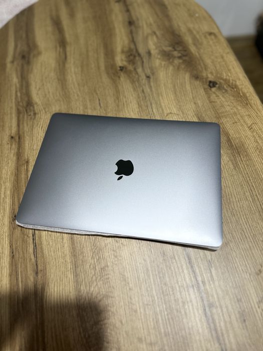 Macbook pro M1 256GB SSD 8GB RAM
