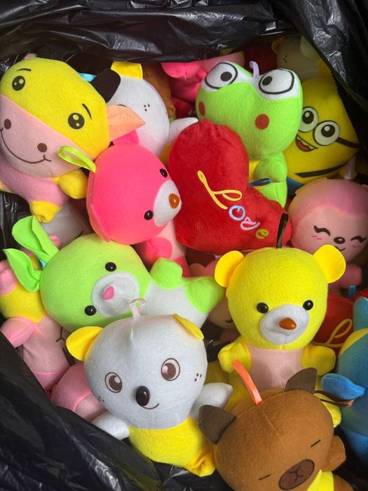 Продаются игрушки для аппарата хватайка