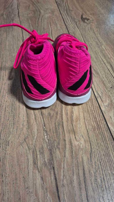 Детски Футболни обувки adidas nemeziz Размер:30
