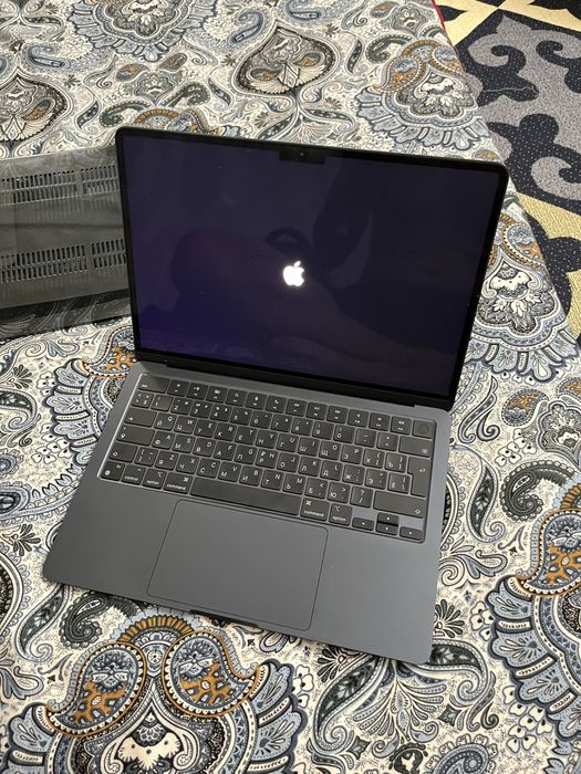 MacBook m2 air.