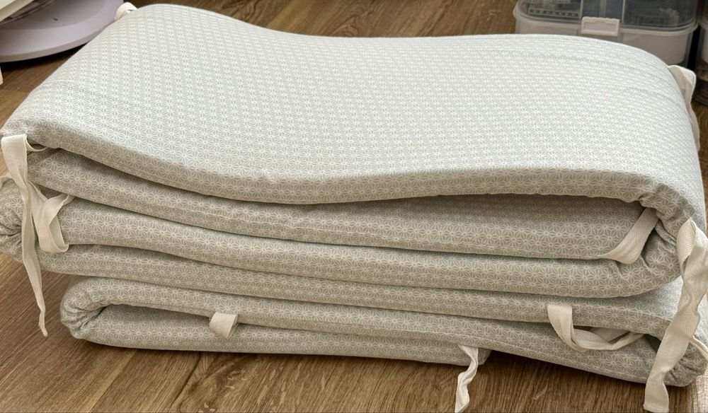 Pachet bebelusi (Pernă alăptare + Baby nest + Protecție pătuț + Pernă gravide + Pernă cilindrică)