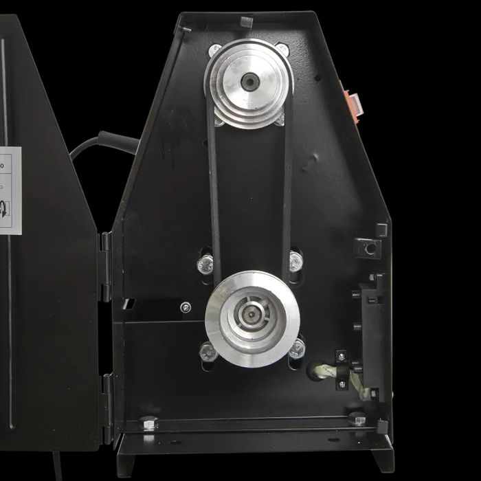 продам токарный станок по дереву б/у.