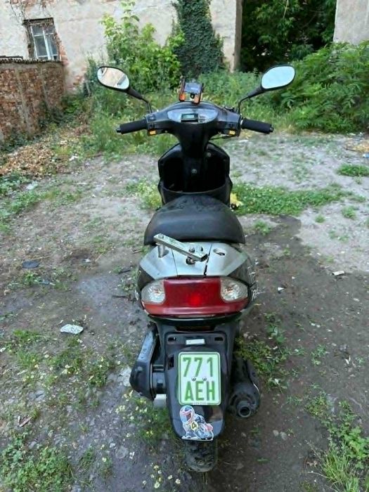 продавам сктер марка Moto REX двутактов