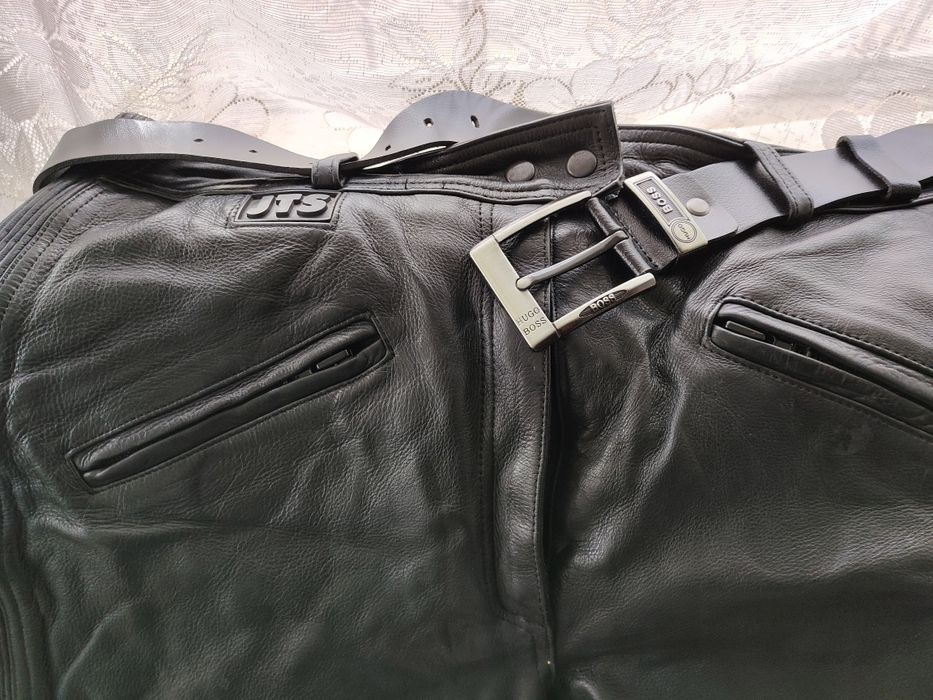 Vand pantaloni din piele, firma JBS !.