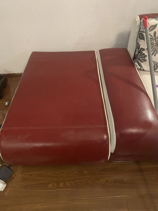 Модульный диван продаю. Срочно