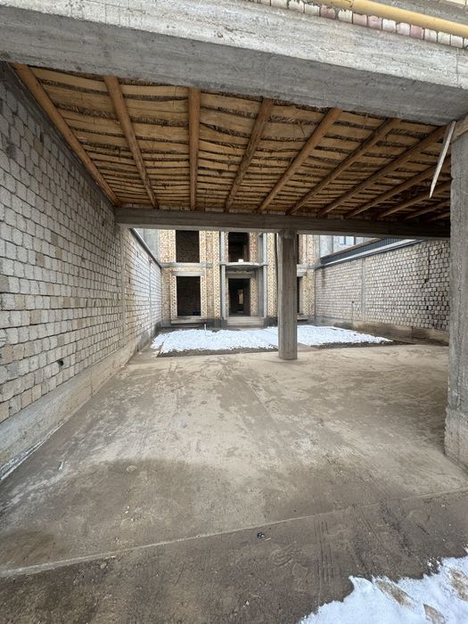 Срочна срочна Кизғалдок каробка 3,5 сотик добротний курилган