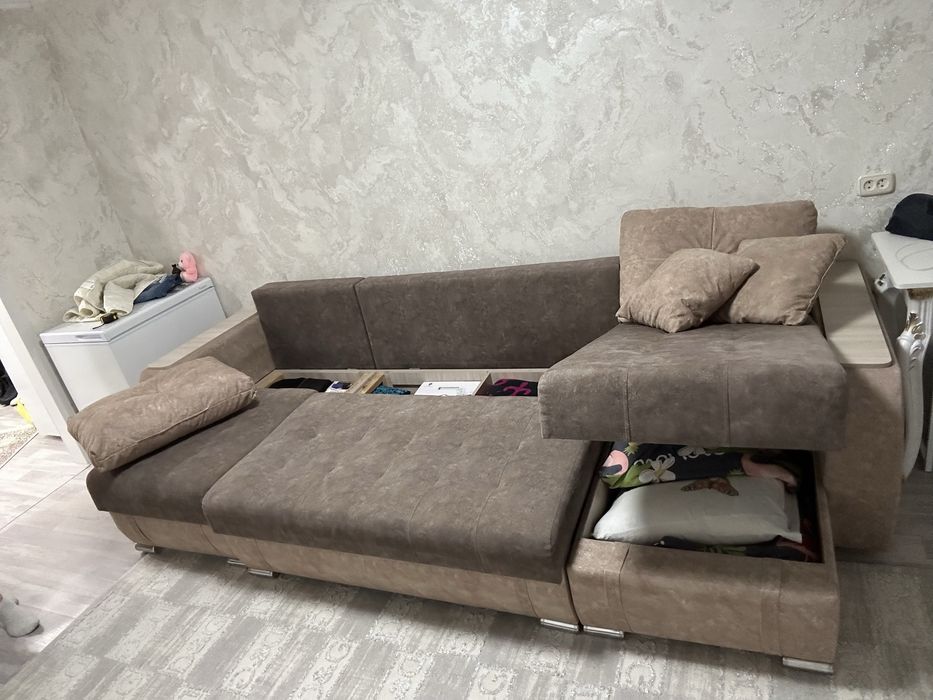 Продам диван раздвижной