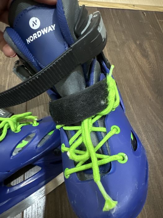 Продам Коньки детские