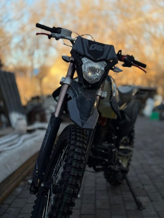 Продам эндуро  300куб