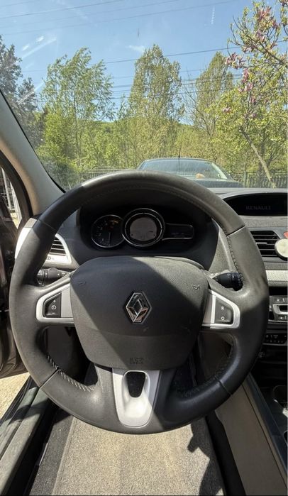 Renault megane 3 coupe 2011