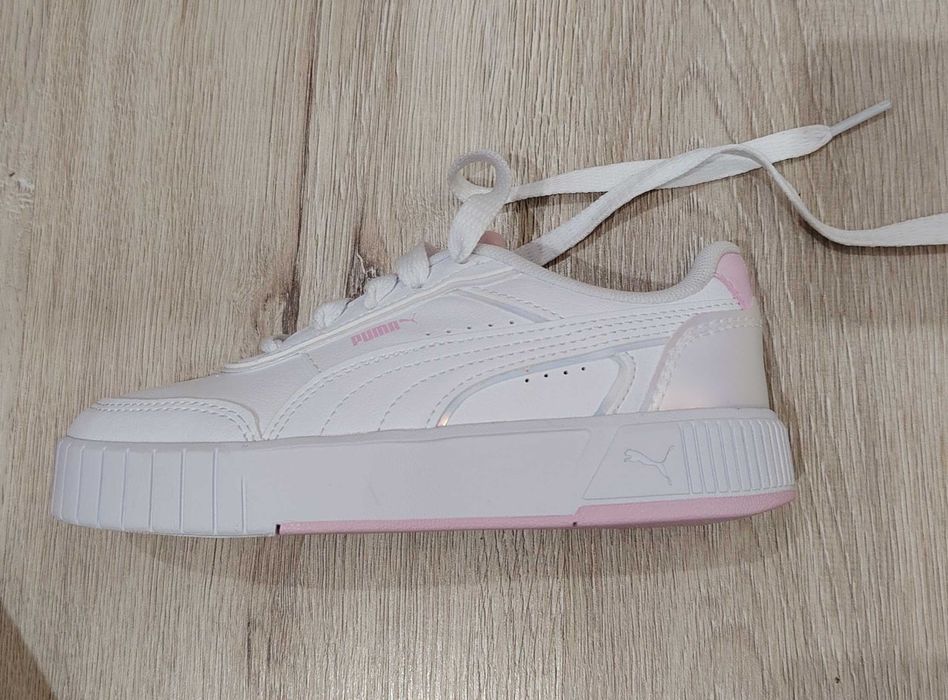 Детски маратонки Puma Carina Mia Holo 32 номер