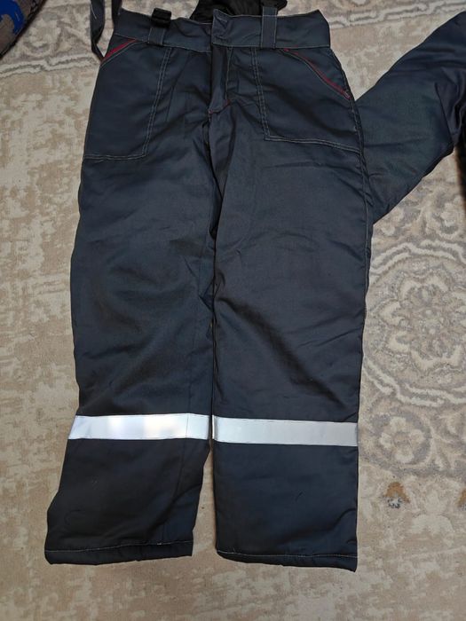 Продам зимнюю спецовку