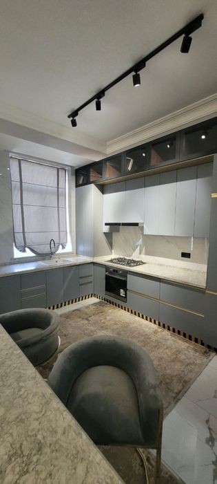 Golden House Novza 4-komn/7-8-etaji