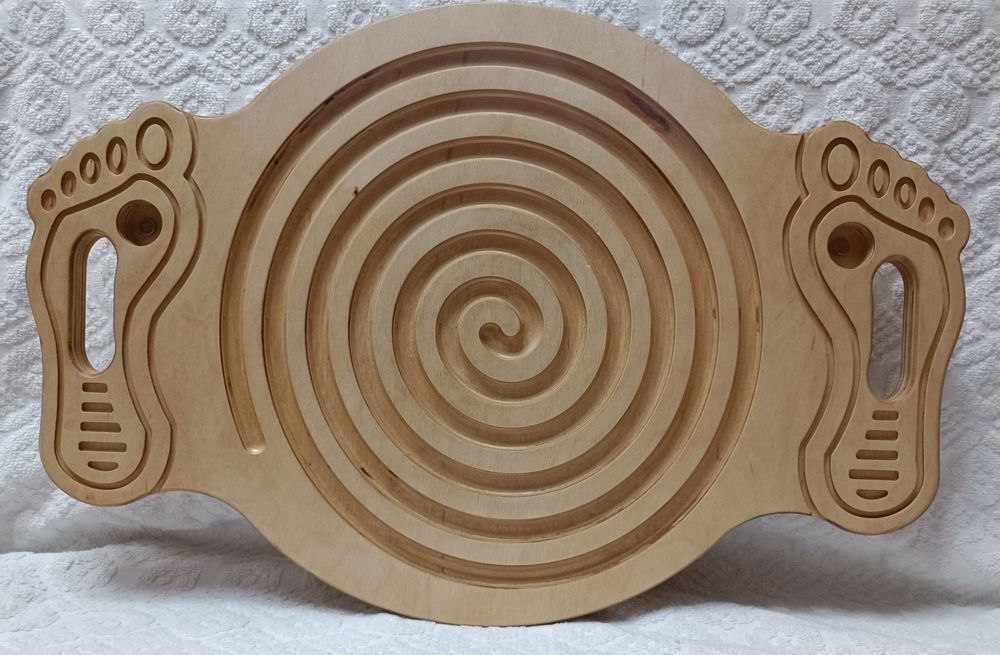 Балансировочная доска с лабиринтом