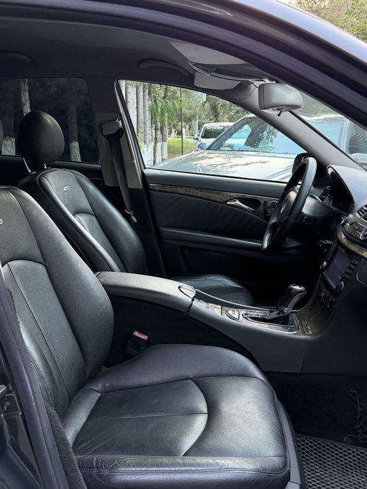 Mercedes Benz W211 E320