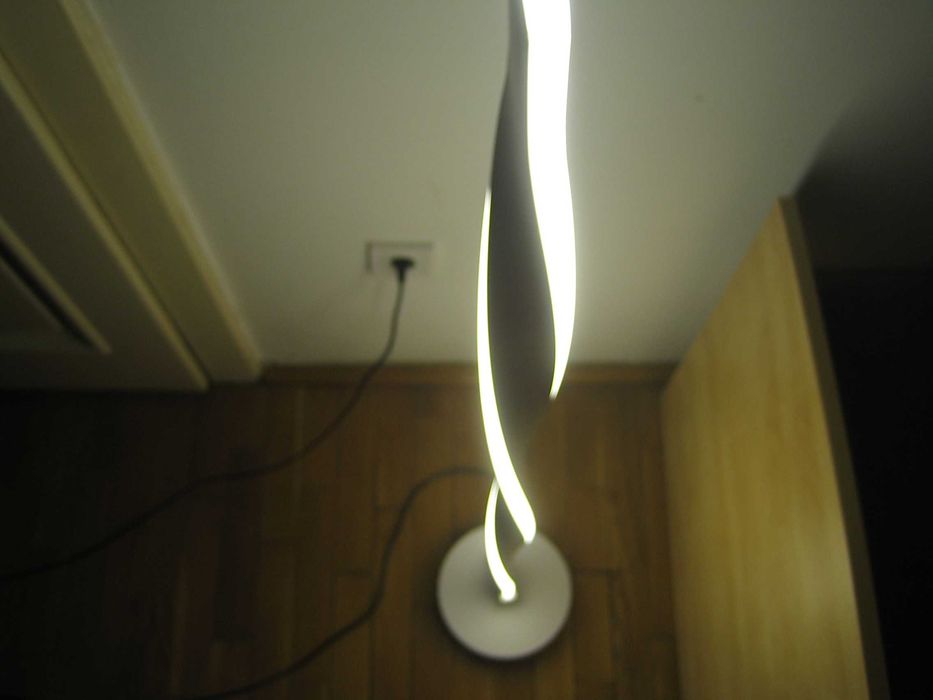 Lampadar cu arhitectura buna