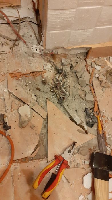 Electrician cu experienta autorizat non stop + deplasare 50 ron